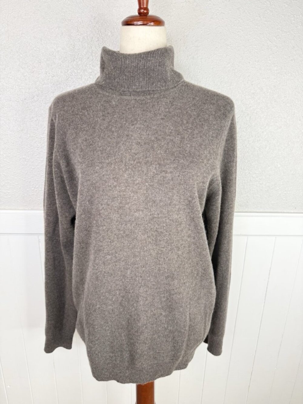 Charter Club Cashmere Luxury Turtleneck Sweater Womens XL Taupe Classic - Picture 2 of 8